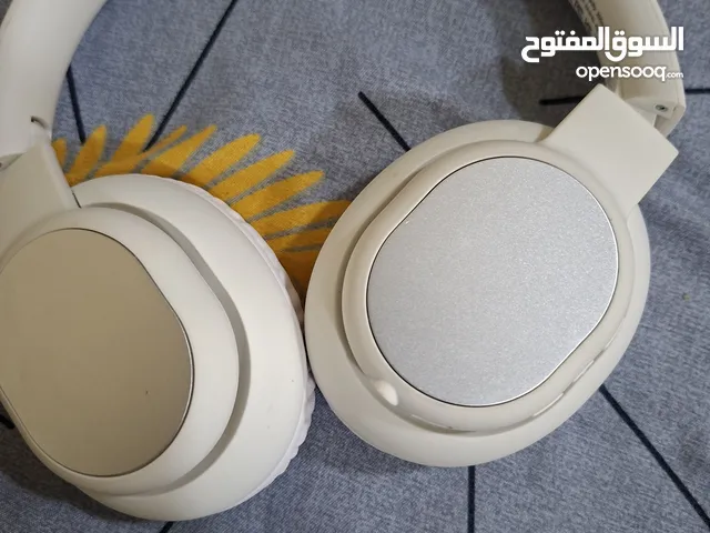 للبيع سماعة رأس اصلية مقاوم للماء سعره 20 دينار للتواصل واتس