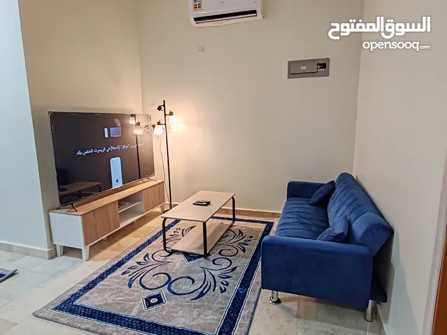 غرفة للإيجار مفروشة للإيجار اليومي أو الأسبوعي - شقة للإيجار اليومي بها خصوصية.