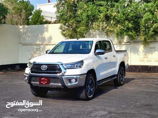 TOYOTA HILUX 2.7 SR5 MODEL 2021 WELL MAINTAINED
