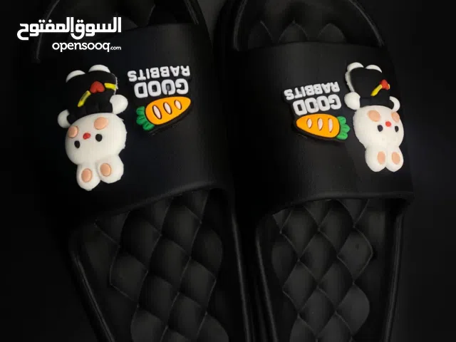 عن بيع حذاء وسلبر وشحاطه