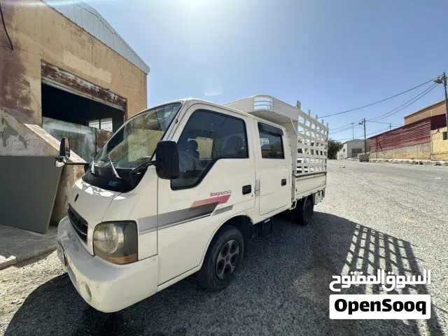 كيا بنجو 2002 لون ابيض مرخصة سنة