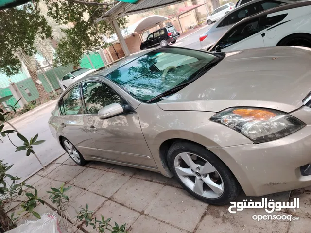 Used Nissan Altima in Hawally