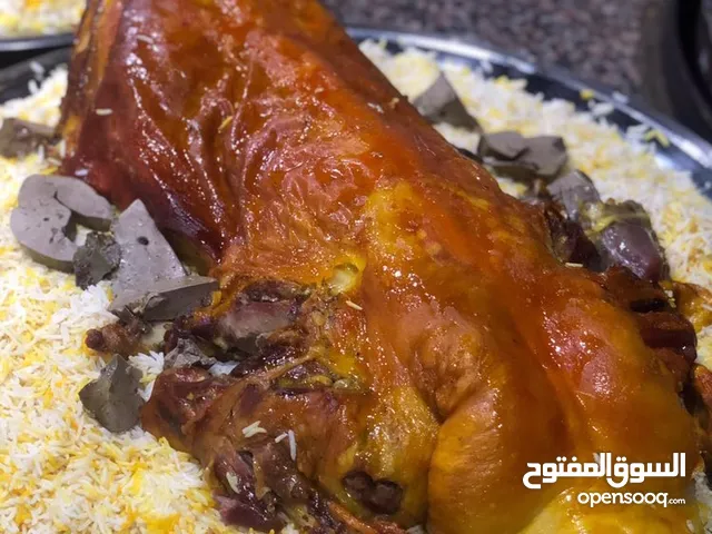 طباخ بالعده والمشتريات متنقل داخل وخارج الرياض للمناسبات والمخيمات والبر والكشتات