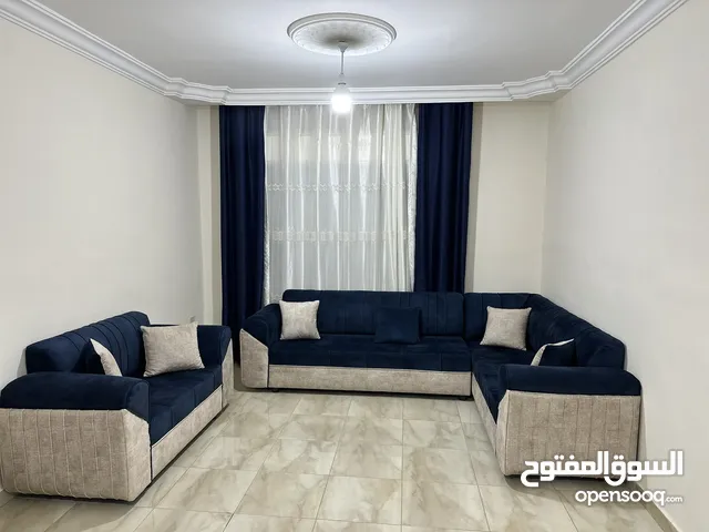 طقم كورنر مستعمل اشي بسيط بحالة الوكالة للبيع