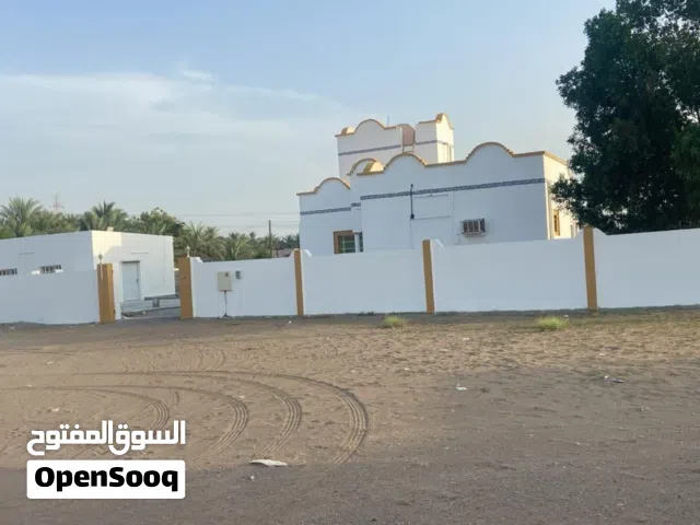 ارض زراعية مع منزل قائم وبئر