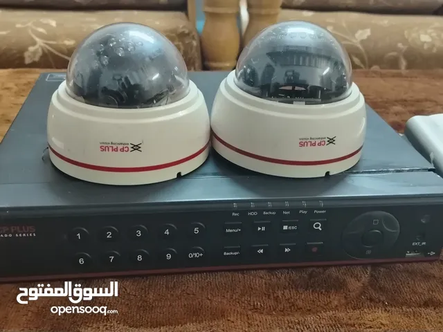 جهاز DVR مع اربع كاميرات (اقرا الوصف)