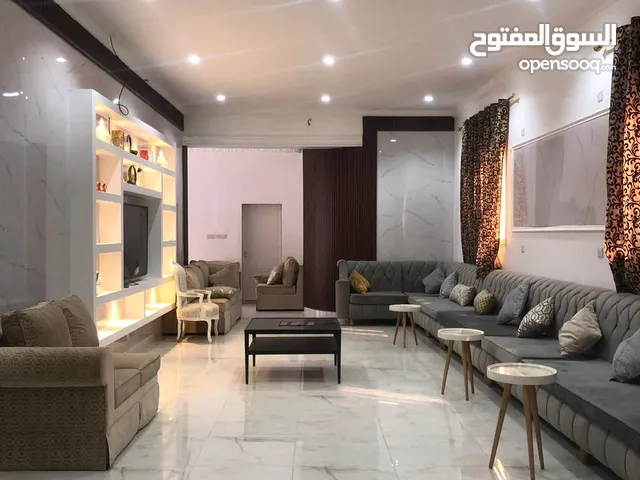 5 Bedrooms Chalet for Rent in Al Jahra Kabd