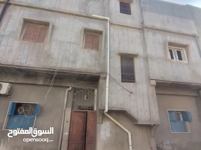 144m2 More than 6 bedrooms Townhouse for Sale in Tripoli Al-Hadba Al-Khadra