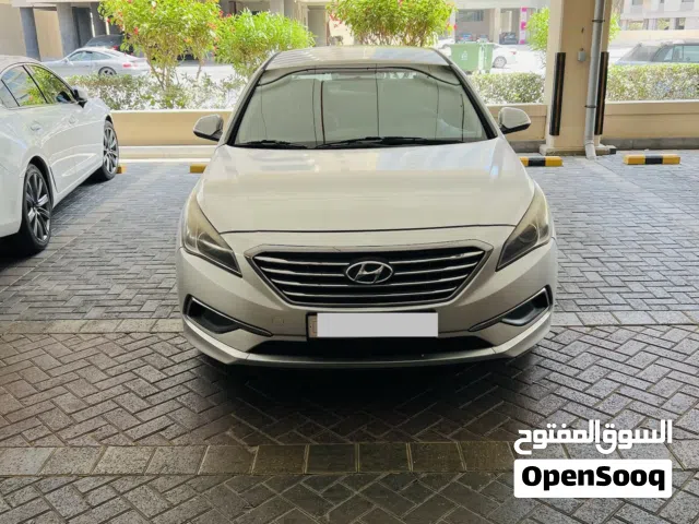 2016 هيونداي سوناتا Standard