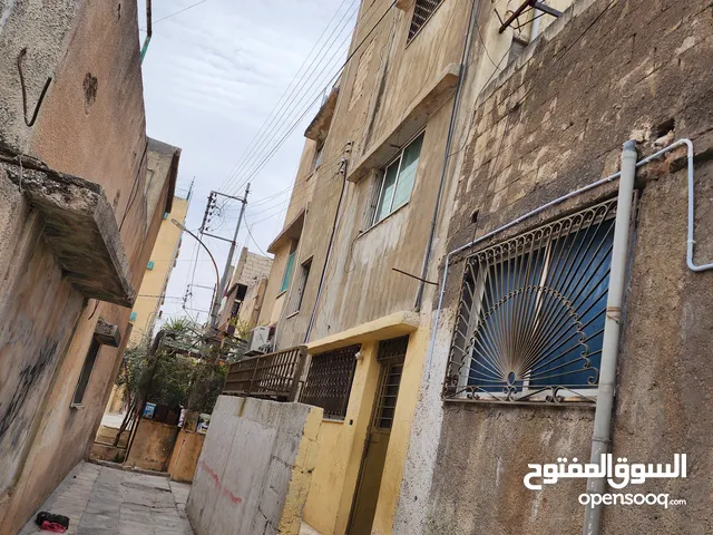 300 m2 5 Bedrooms Townhouse for Sale in Amman Al Qwaismeh