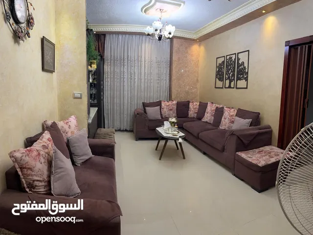 كورنر مستعمل بشكل نضيف