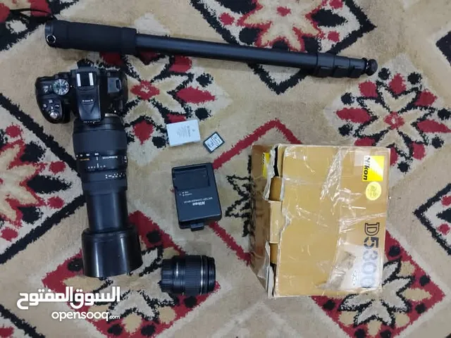 كامرة نيكون 5300 اخت الجديدة وياهة هواي غراض محتاج وريد ابيع