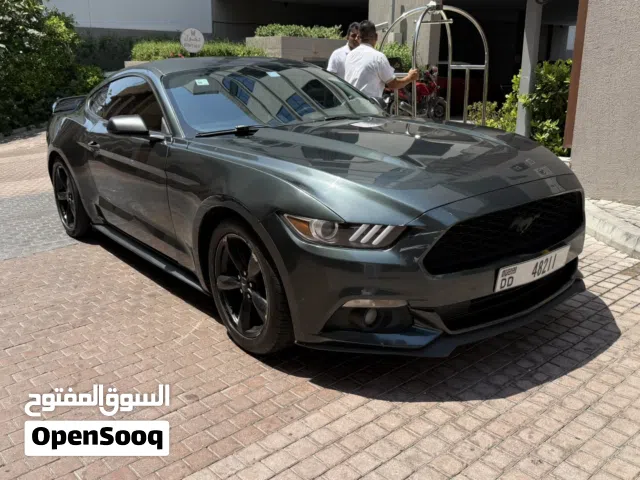 2015 فورد موستانج Standard V6
