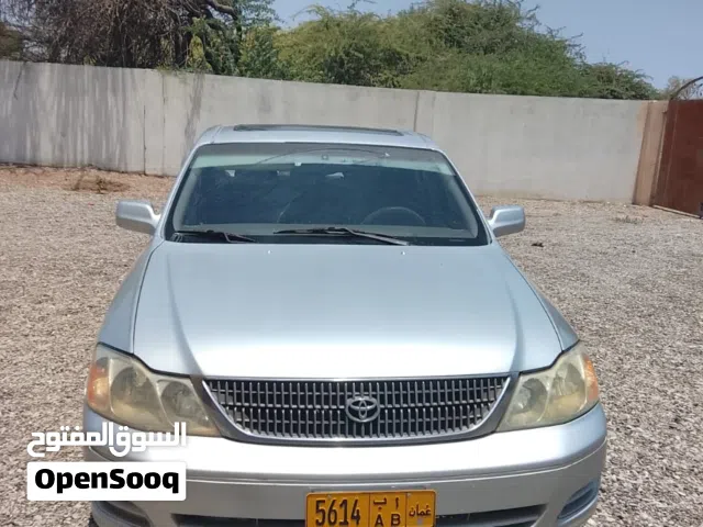 2000 تويوتا افالون XLE