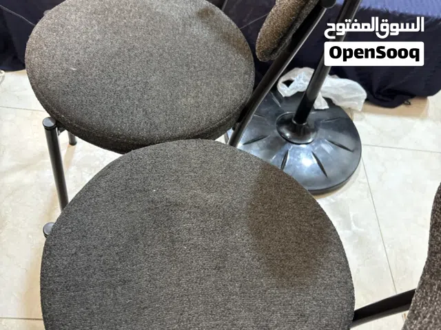 طاوله طعام بحاله جيدة