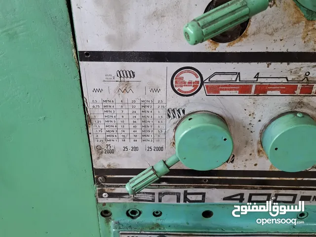 ماكينة خراطة 1متر او نص استعمال نظيف مضمون