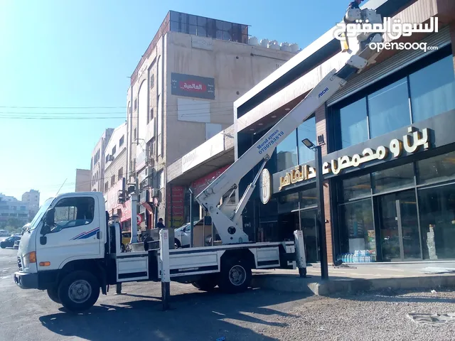 ونش سله للايجار ارتفاع 15متر 25متر تنضيف الزجاج وتركيب كميرات واللوحات الاعلانيه هاتف /0