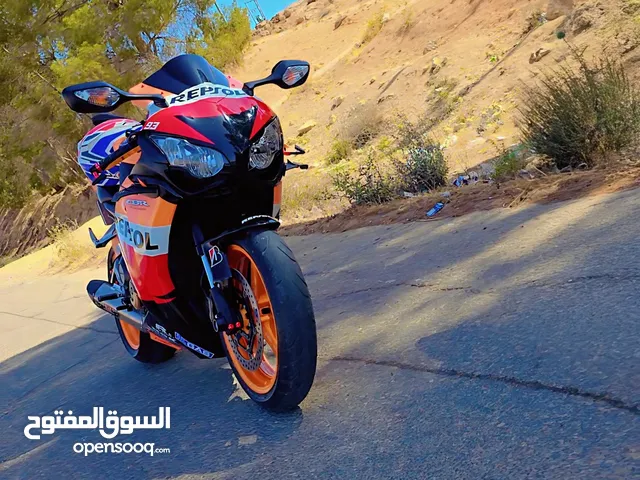 HONDA CBR1000RR REPSOL Fireblade