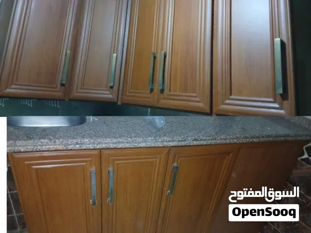 دولاب مطبخ خشمنيوم جزئين الجزء العلوي 2سم  بزوياوالسفلي 180سم مستقيم تسليم لمعمورة الاصلاح 9000