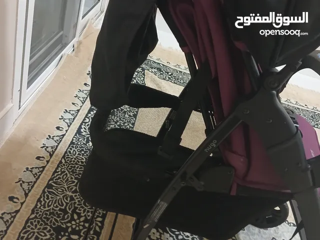 عربة اطفال بحالة الزيرو