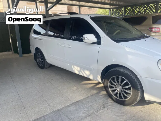 2013 Kia Carnival MPV SX Prestige