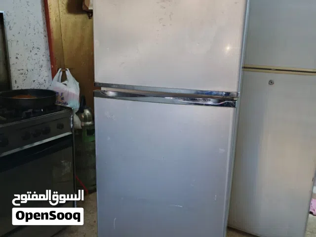 ثلاجه نوع اكشن الثلاجه عباره عن تبريد قوي جدا جدا وتعال وافحص وهات فحيص معك كمان اي فحيص بخطر ببالك