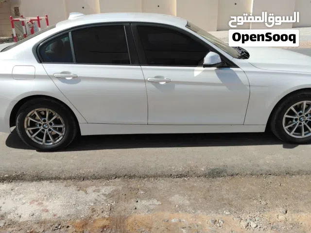 سياره BMW 320 i