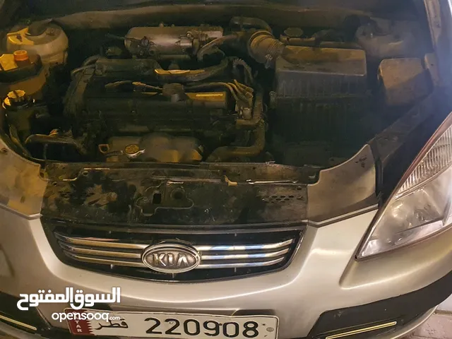 ميكانيكي وكهرباء سيارات متنقل يعمل أمام منزلك والمساعدة على الطريق