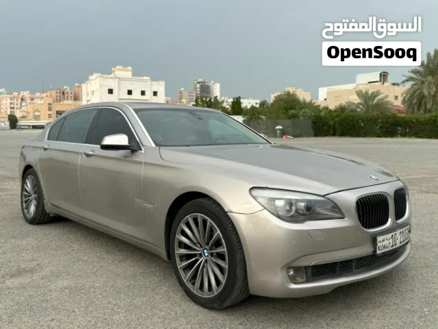 2011 بي ام دبليو الفئة 7 740