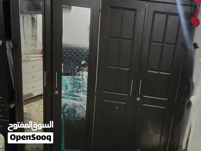 Carbinet 2 doors with mirrow