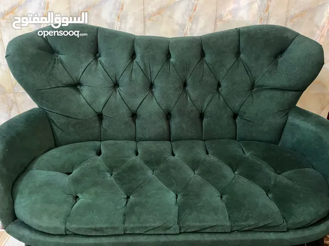 قنفات للبيع 3 قطع قطعة نفرين وقطعتين نفر نضيف جدا باللون الاخضر الملكي استخدام سنة واحدة
