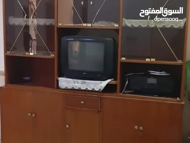 معرض وتلفزيون للبيع نضيف كلش