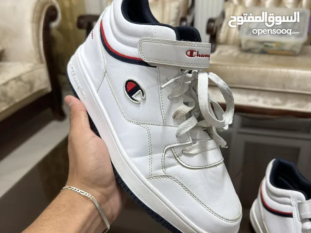 44 Sport Shoes in Amman