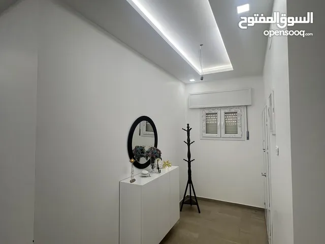 200 m2 4 Bedrooms Villa for Sale in Tripoli Al-Jabs