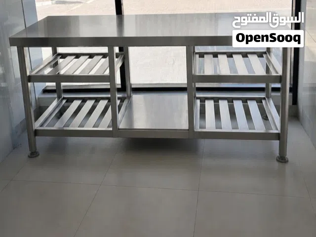 طاولة ستيل