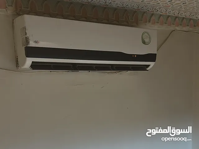 مطلوب بنت مشاركة سكن