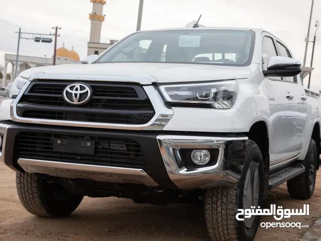 Used Toyota Hilux in Jebel Akhdar