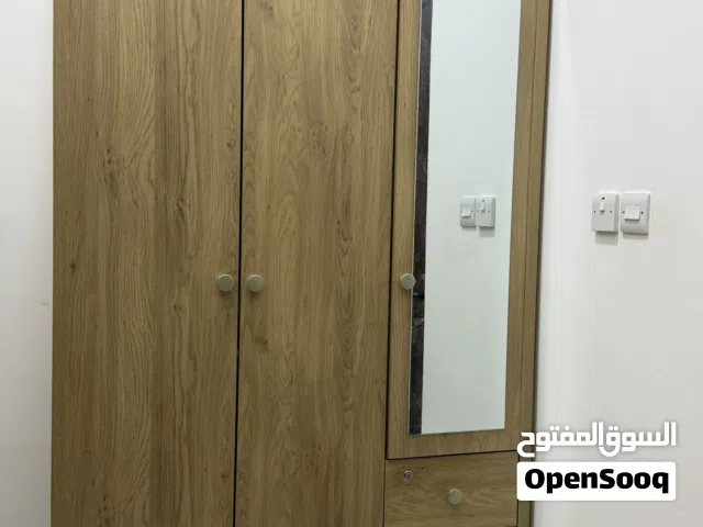 خزانة ملابس هوم بوكس مع مرآة وأدراج