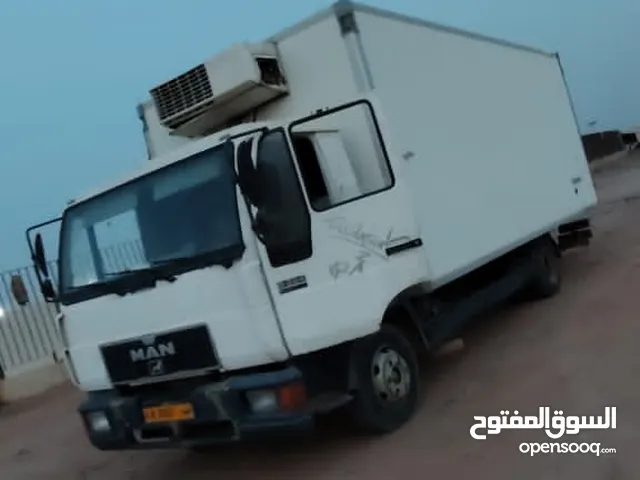 مان ثلاجة شاحنة
