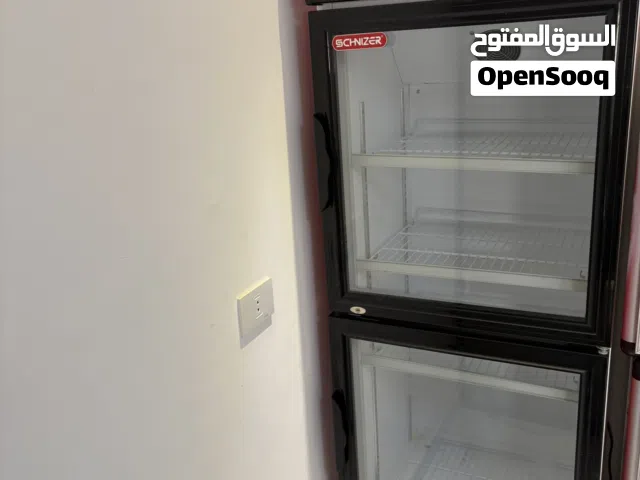 تلاجة عرض للبيع
