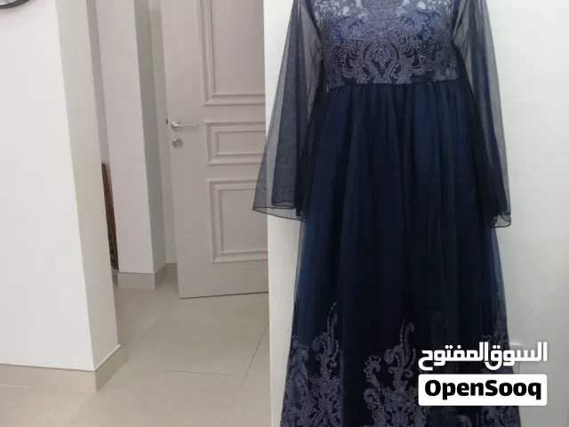 فساتين سهرة للبيع