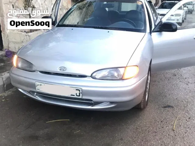 1996 هيونداي اكسنت Standard