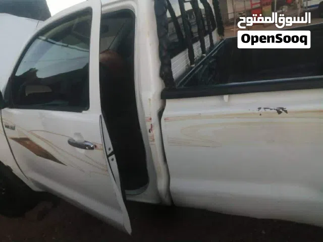 بوكس تايوتا هايلوكس