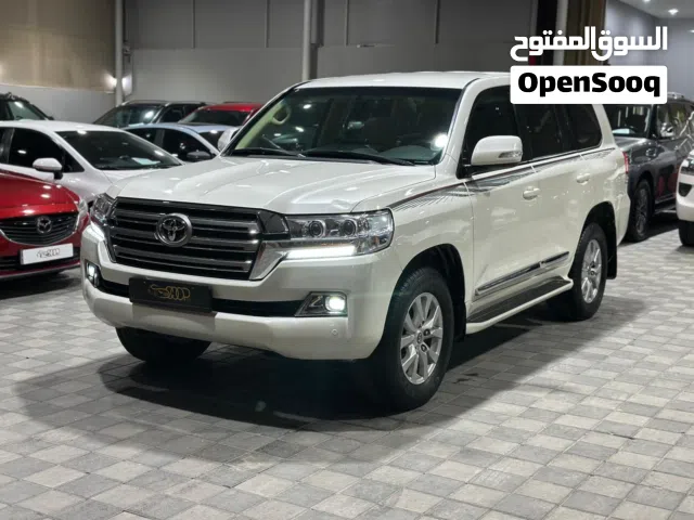 2017 Toyota Land Cruiser GXR
