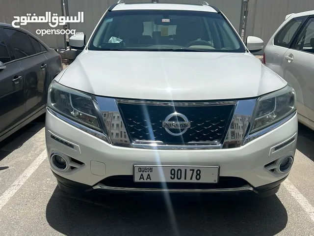Nissan Pathfinder 2013 in Sharjah