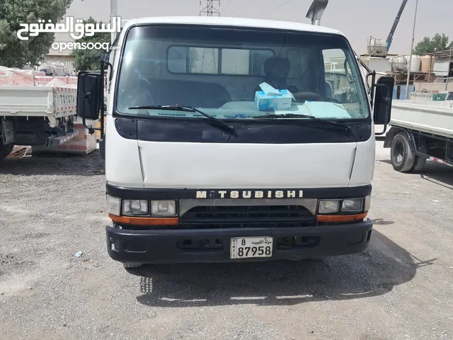 Mitsubishi half lorry