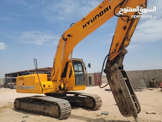 2006 Tracked Excavator Construction Equipments in Shabwah