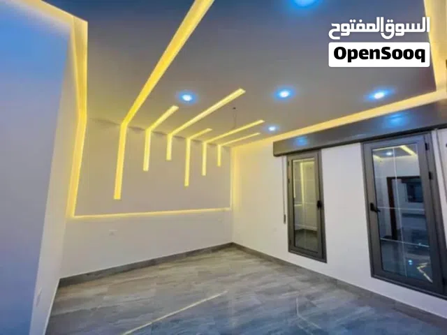 450 m2 4 Bedrooms Villa for Sale in Tripoli Souq Al-Juma'a