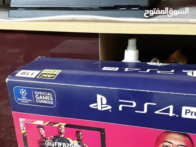 بليستيشن فور برو واحد تيرا كامل ملحقاتة مامفتوح