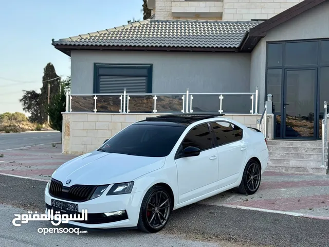 سكودا اوكتافيا 2018